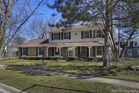 618 E Carpenter Dr, Palatine, IL 60074