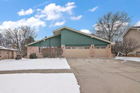 17122 Winding Creek Dr, Orland Park, IL 60467