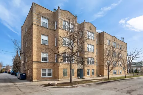 3000 W Sunnyside Ave #2, Chicago, IL 60625