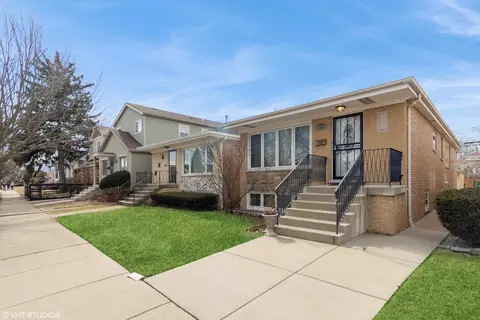 5454 N Nagle Ave, Chicago, IL 60630