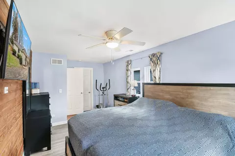 Bedroom - 502 Monroe Ave, Ingleside, IL 60041 photo 2 of 3