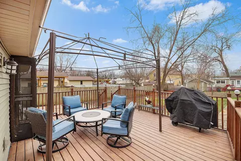 Exterior - 502 Monroe Ave, Ingleside, IL 60041 photo 5 of 5