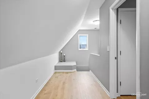 Entry Way - 665 Addison St, Elgin, IL 60120 photo 3 of 4
