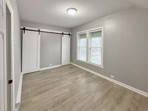 Bedroom - 286 E Bluff St, Marseilles, IL 61341 photo 4 of 5