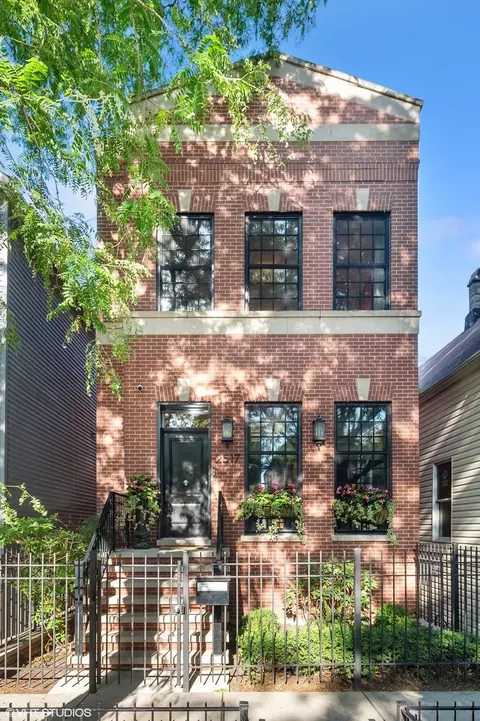 2517 N Marshfield Ave, Chicago, IL 60614
