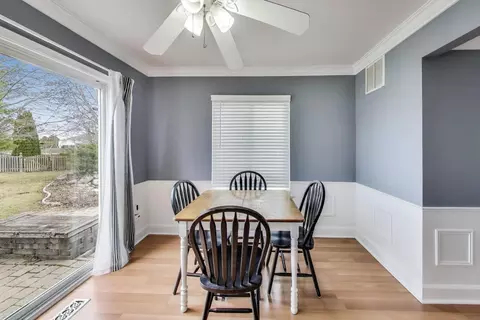 Dining - 21522 W Georgetown Ct, Plainfield, IL 60544 photo 2 of 2