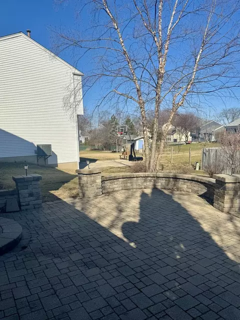 Exterior - 960 Annandale Dr, Elgin, IL 60123 photo 9 of 9