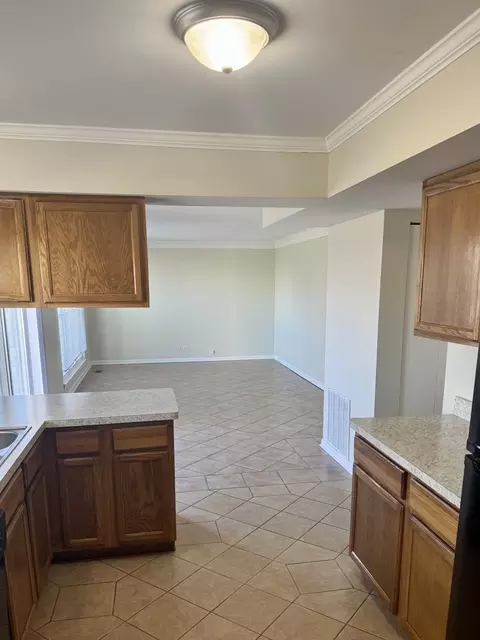 Kitchen - 960 Annandale Dr, Elgin, IL 60123 photo 2 of 2