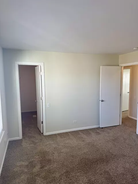 Bedroom - 960 Annandale Dr, Elgin, IL 60123 photo 2 of 5