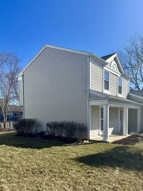 Exterior - 960 Annandale Dr, Elgin, IL 60123 photo 5 of 9