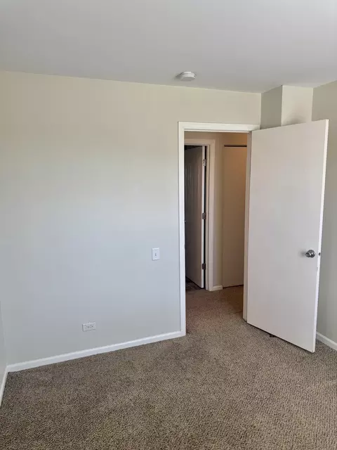 Bedroom - 960 Annandale Dr, Elgin, IL 60123 photo 5 of 5