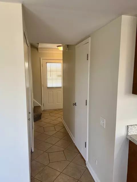 Entry Way - 960 Annandale Dr, Elgin, IL 60123 photo 1 of 3