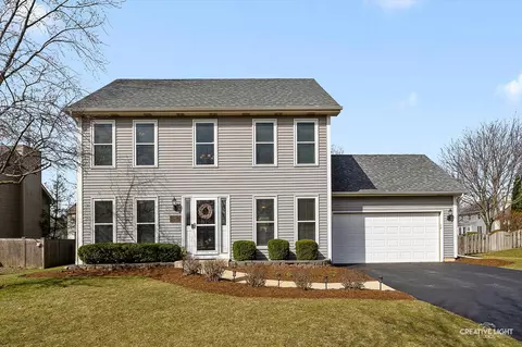 508 Pinecreek Dr, North Aurora, IL 60542