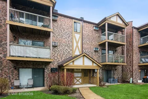 753 S Dwyer Ave #F, Arlington Heights, IL 60005