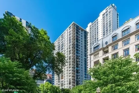 1313 N Ritchie Ct #1905, Chicago, IL 60610