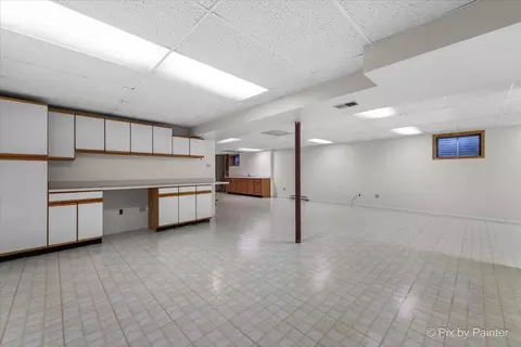 Other - 1982 Banks Dr, Elgin, IL 60123 photo 9 of 10