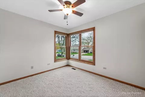 Bedroom - 1982 Banks Dr, Elgin, IL 60123 photo 4 of 5