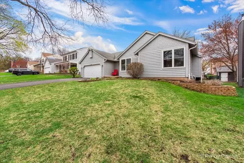Exterior - 1982 Banks Dr, Elgin, IL 60123 photo 3 of 8