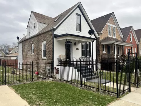 843 N Drake Ave, Chicago, IL 60651
