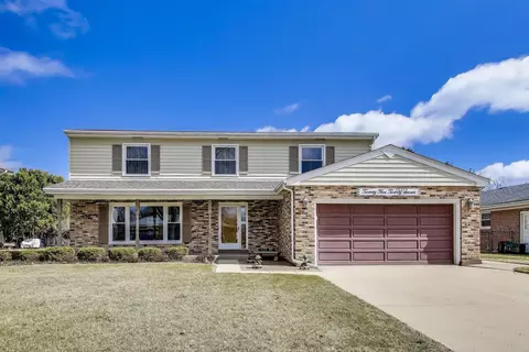 2527 N Brighton Pl, Arlington Heights, IL 60004