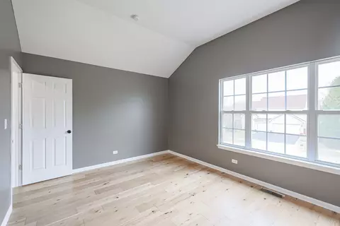 Bedroom - 1820 Cooper Ln, Algonquin, IL 60102 photo 5 of 5