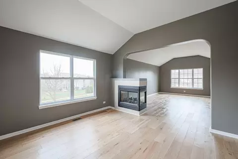 Living - 1820 Cooper Ln, Algonquin, IL 60102 photo 9 of 12