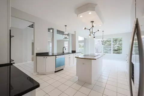 Kitchen - 1820 Cooper Ln, Algonquin, IL 60102 photo 1 of 7