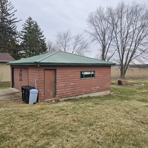 607 S Garfield St, Leaf River, IL 61047 photo 23
