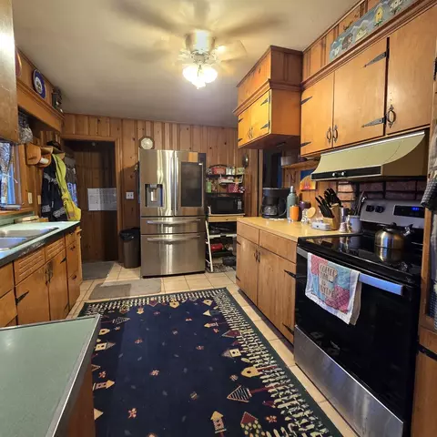 607 S Garfield St, Leaf River, IL 61047 photo 9