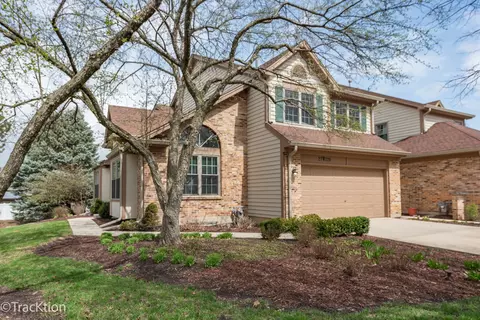 27 W220 Chelsea Cir, Winfield, IL 60190