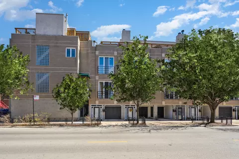1157 W Newport Ave #M, Chicago, IL 60657