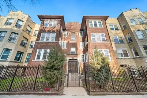 7637 N Bosworth Ave #1-N, Chicago, IL 60626