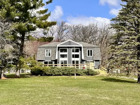 9114 Howe Rd, Wonder Lake, IL 60097