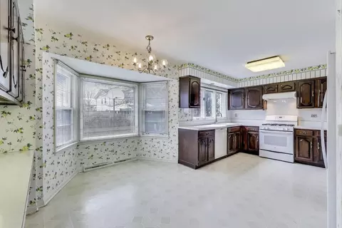 1033 Rolling Pass, Glenview, IL 60025 photo 5