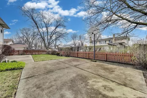 1033 Rolling Pass, Glenview, IL 60025 photo 23