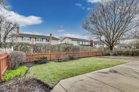 1033 Rolling Pass, Glenview, IL 60025 photo 25
