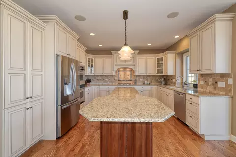 Kitchen - 1456 Lance Ave, Elburn, IL 60119 photo 2 of 5
