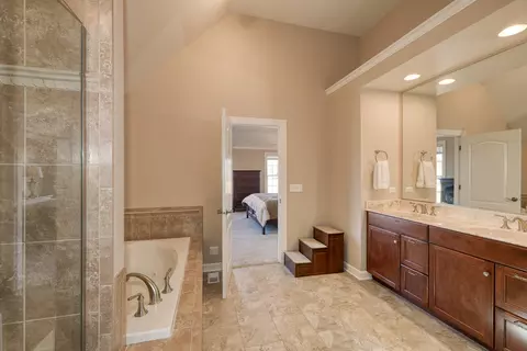 Bath - 1456 Lance Ave, Elburn, IL 60119 photo 1 of 4
