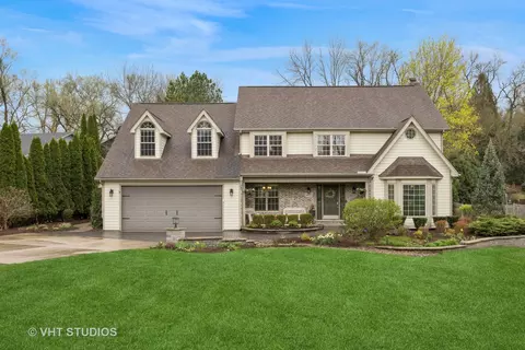 6621 Scott Ln, Crystal Lake, IL 60014
