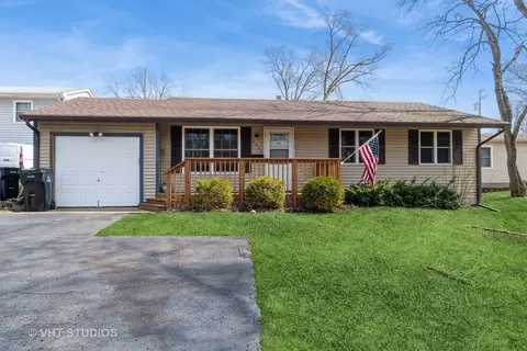5308 N Lake St, Mchenry, IL 60050