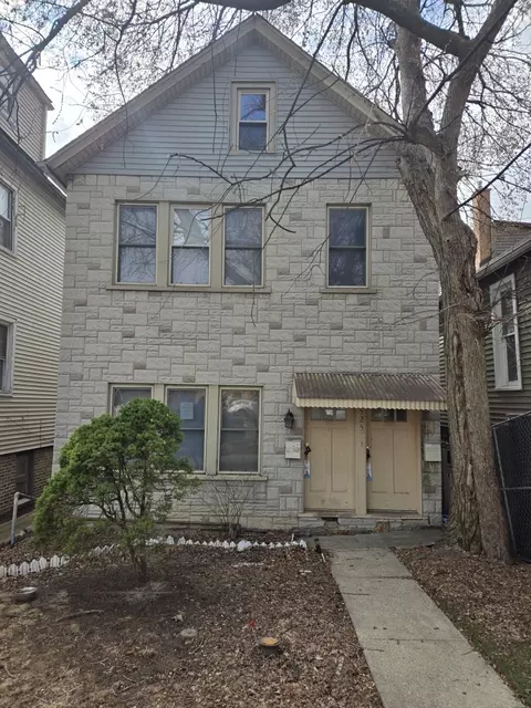 2525 W Lyndale St, Chicago, IL 60647