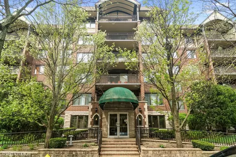 10 S Wille St #506, Mount Prospect, IL 60056