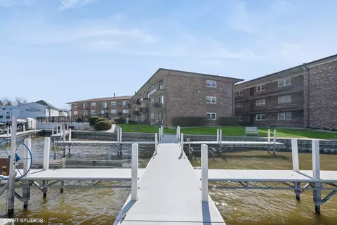 26 N Pistakee Lake Rd #3A, Fox Lake, IL 60020