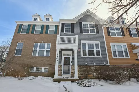 3103 Coral Ln, Glenview, IL 60026
