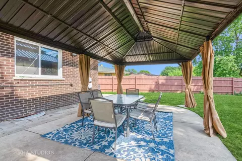 706 N Mavis Ln, Addison, IL 60101 photo 6