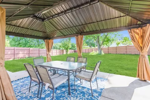 706 N Mavis Ln, Addison, IL 60101 photo 5