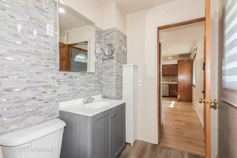 706 N Mavis Ln, Addison, IL 60101 photo 17