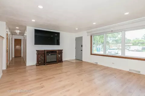 706 N Mavis Ln, Addison, IL 60101 photo 7