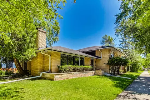 3843 Rosemear Ave, Brookfield, IL 60513