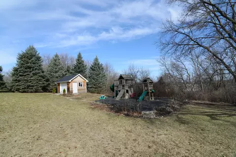 Exterior - 2710 Rolling Oak Rd, Spring Grove, IL 60081 photo 10 of 15
